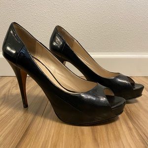 PELLE Moda Black Eel Skin Platform Pumps